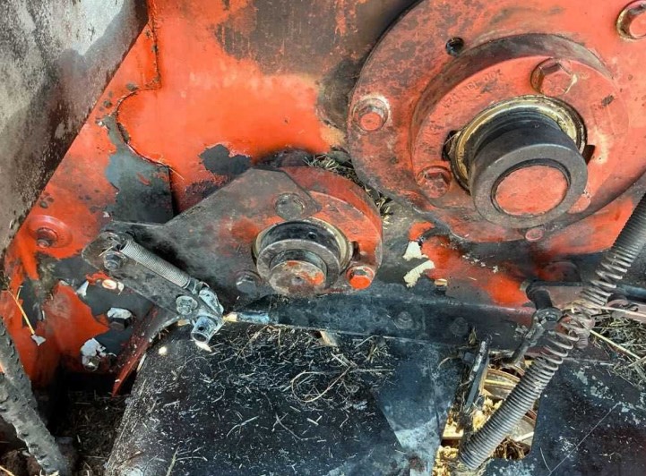 2008 Hesston 856A Baler - Image 16