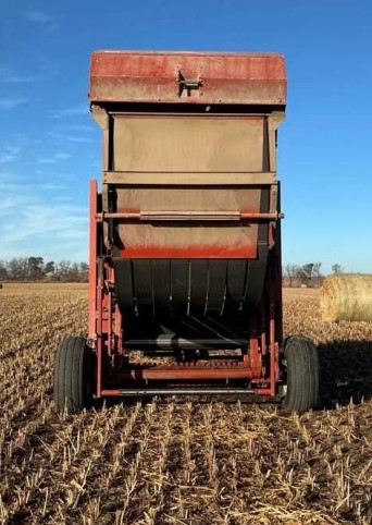 2008 Hesston 856A Baler - Image 3