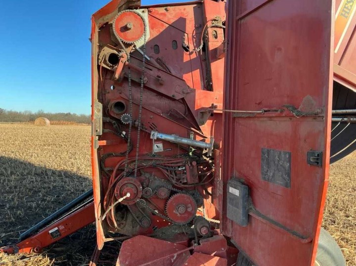 2008 Hesston 856A Baler - Image 5