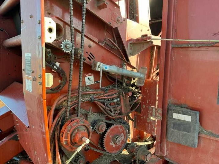 2008 Hesston 856A Baler - Image 6