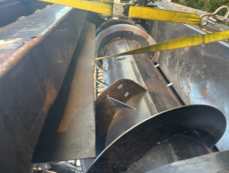 [Auction]: 2009 Case IH 2162 Header | Indiana | damaged | CAG
