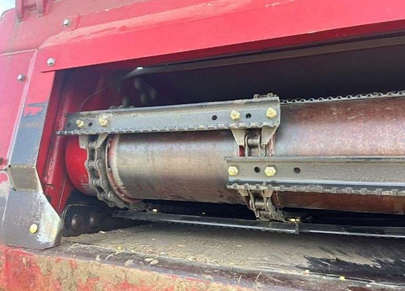 2009 Case IH 7120 Combine - Image 23