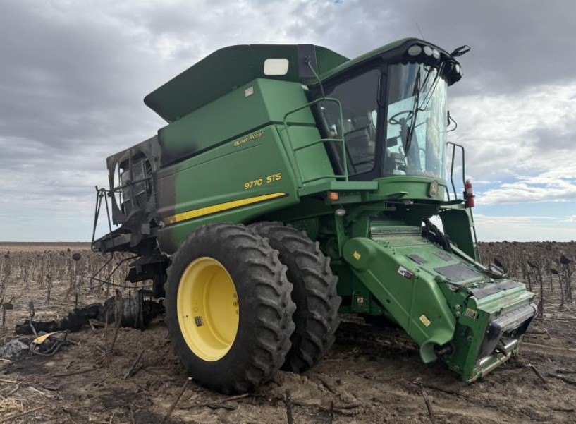 2009 John Deere 9770 STS Combine