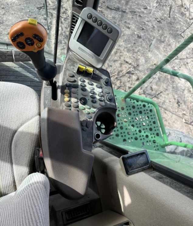 2009 John Deere 9770 STS Combine - Image 21