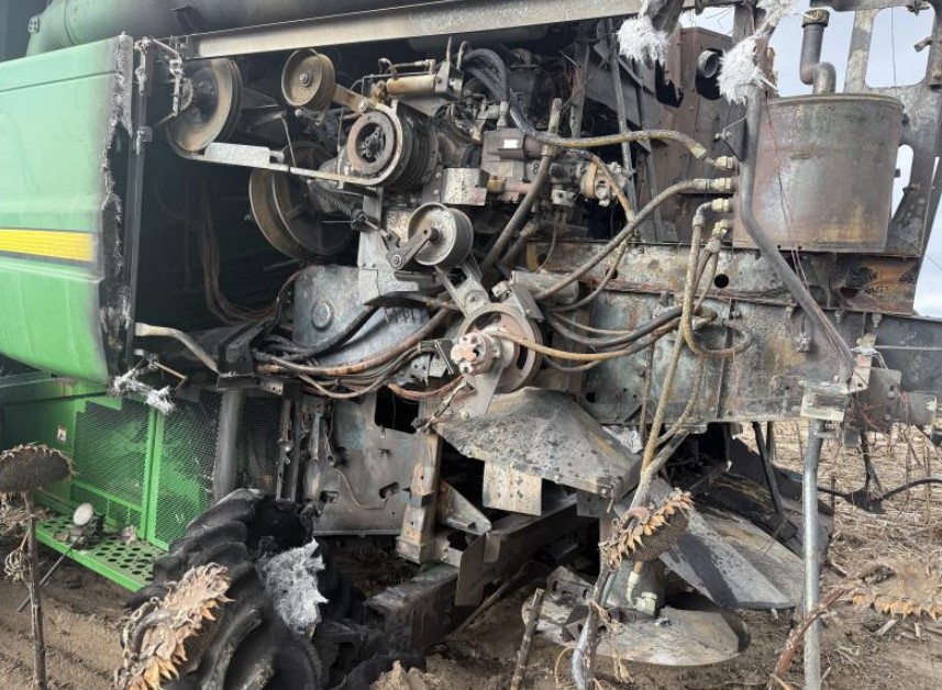 2009 John Deere 9770 STS Combine - Image 8