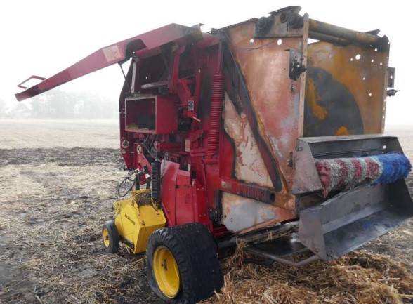2009 New Holland BR7060 Baler