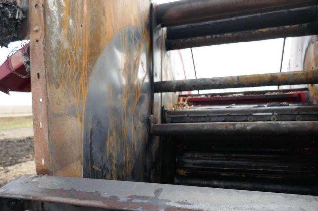 2009 New Holland BR7060 Baler - Image 18