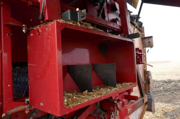 2009 New Holland BR7060 Baler - Image 8