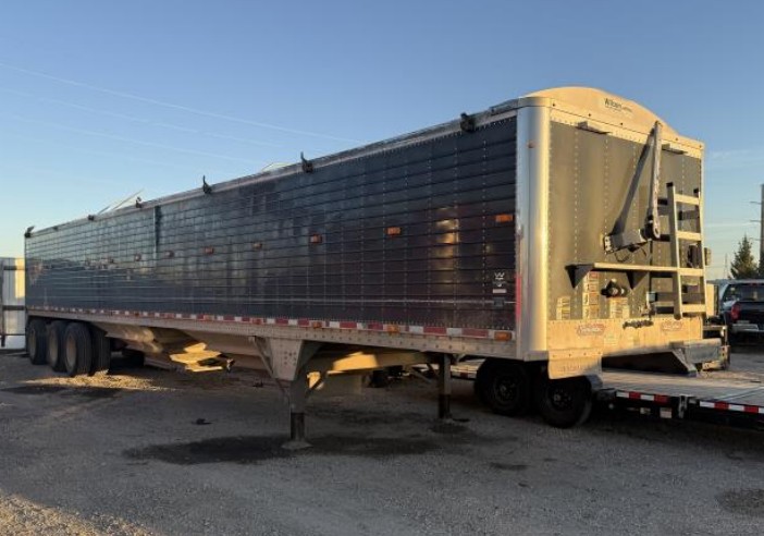 2009 Wilson DWH550 Hopper Bottom Grain Trailer