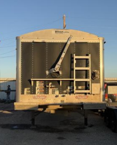 2009 Wilson DWH550 Hopper Bottom Grain Trailer - Image 2