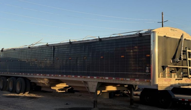 2009 Wilson DWH550 Hopper Bottom Grain Trailer - Image 7