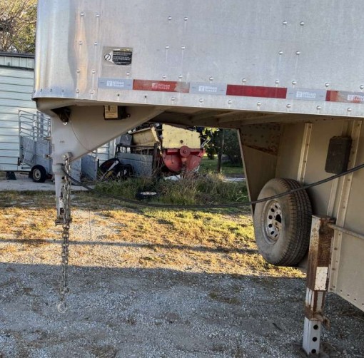 2010 Wilson Gooseneck Trailer - Image 10