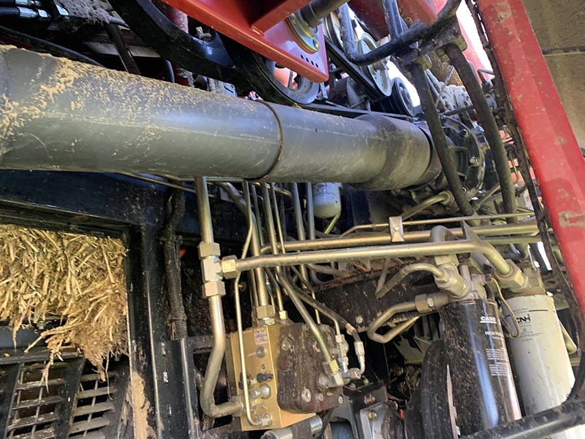 2012 Case IH 7230 Combine - Image 5
