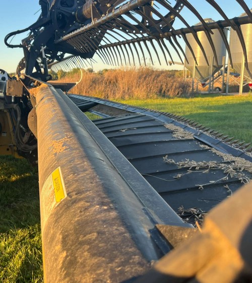 2011 MacDon FD70 Header - Image 3