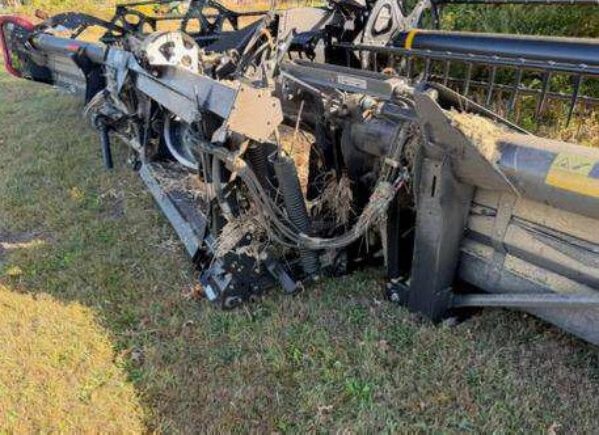 [Auction]: 2012 Case IH 2162 Header | Indiana | damaged | CAG