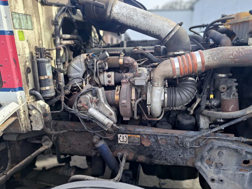 2013 Peterbilt 386 - Image 16