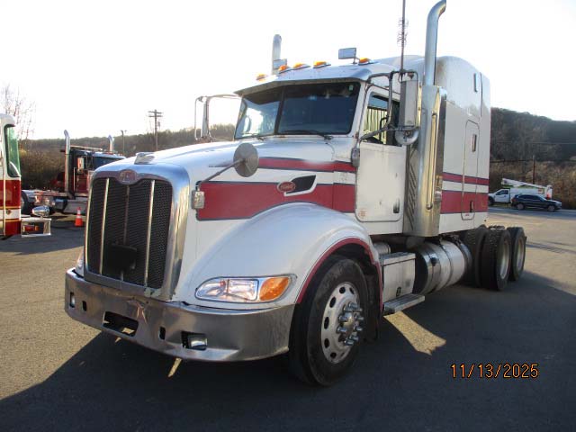 2013 Peterbilt 386 - Image 21