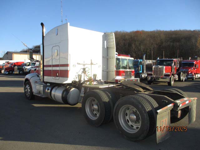 2013 Peterbilt 386 - Image 22