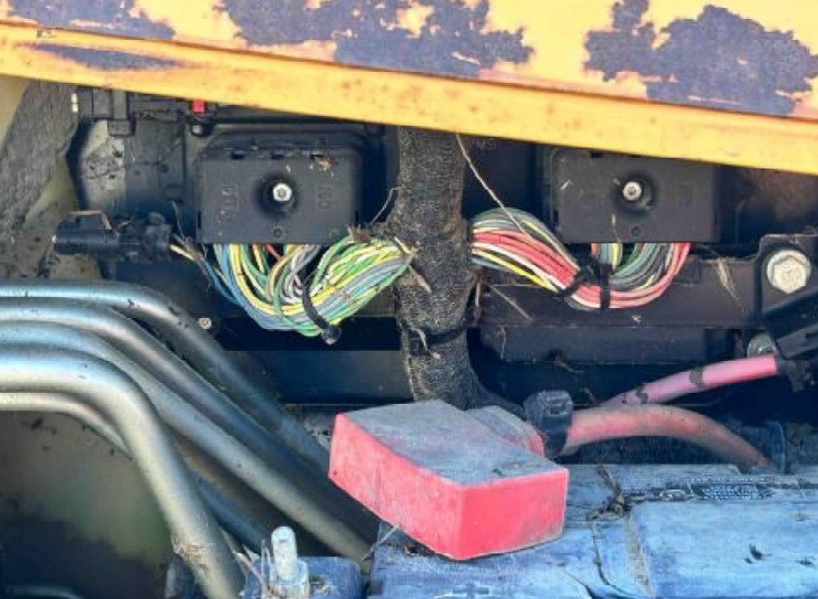 2014 Caterpillar D4K2 Dozer - Image 13