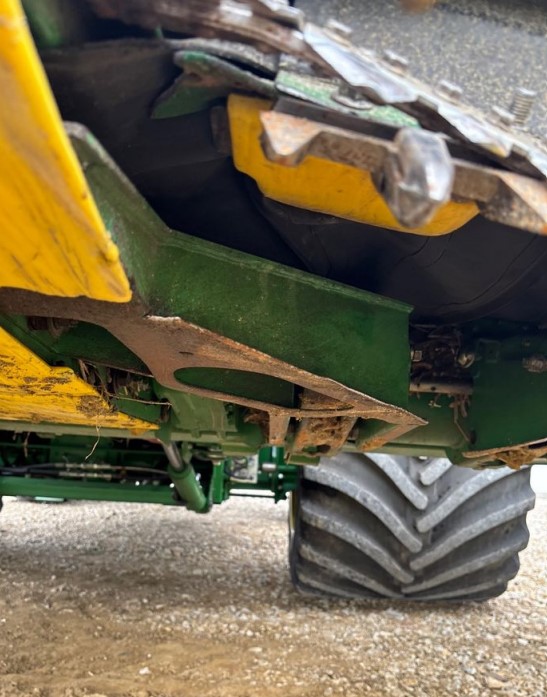 2014 John Deere 640FD Header- 40′ - Image 10