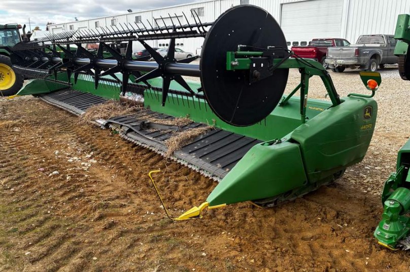 2014 John Deere 640FD Header- 40′