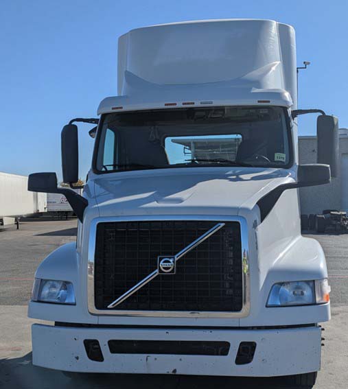 2015 Volvo VNM64T200 - Image 3
