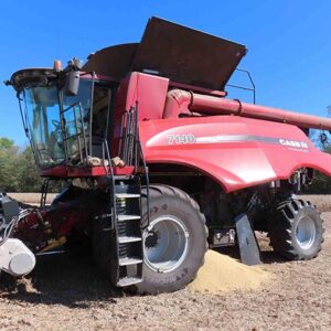 2016 Case IH 7140 Combine