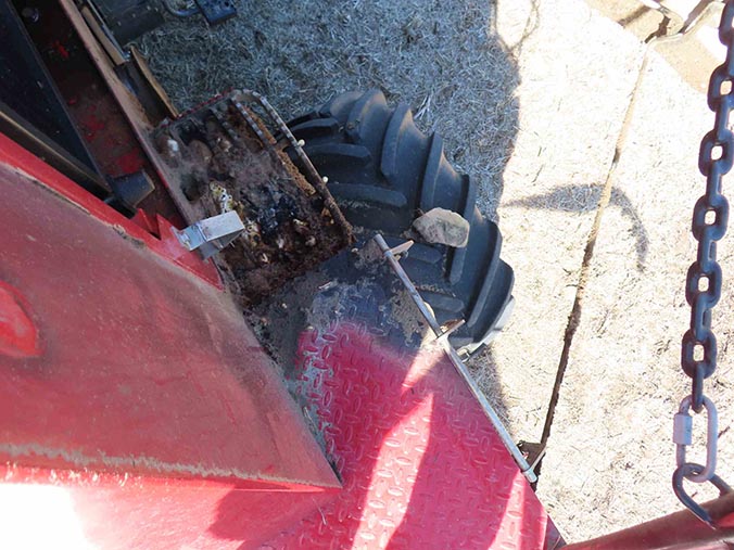 2016 Case IH 7140 Combine - Image 28