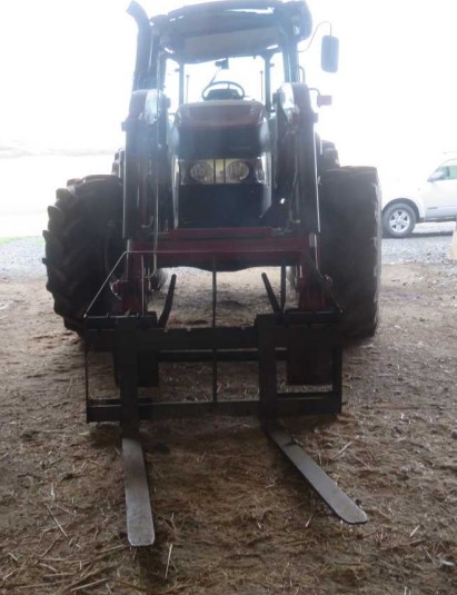 2016 Case IH Farmall 100C Tractor - Image 6