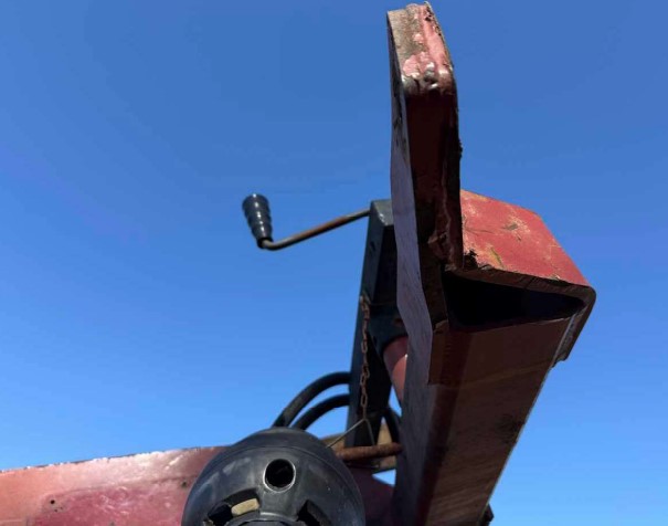 2016 13X94 Hutchison Swing Auger - Image 14