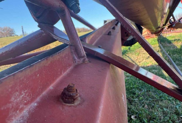 2016 13X94 Hutchison Swing Auger - Image 18