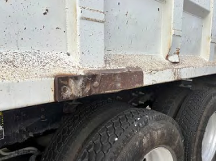 2016 Mack Granite - Image 12