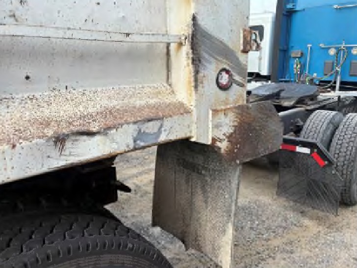 2016 Mack Granite - Image 13