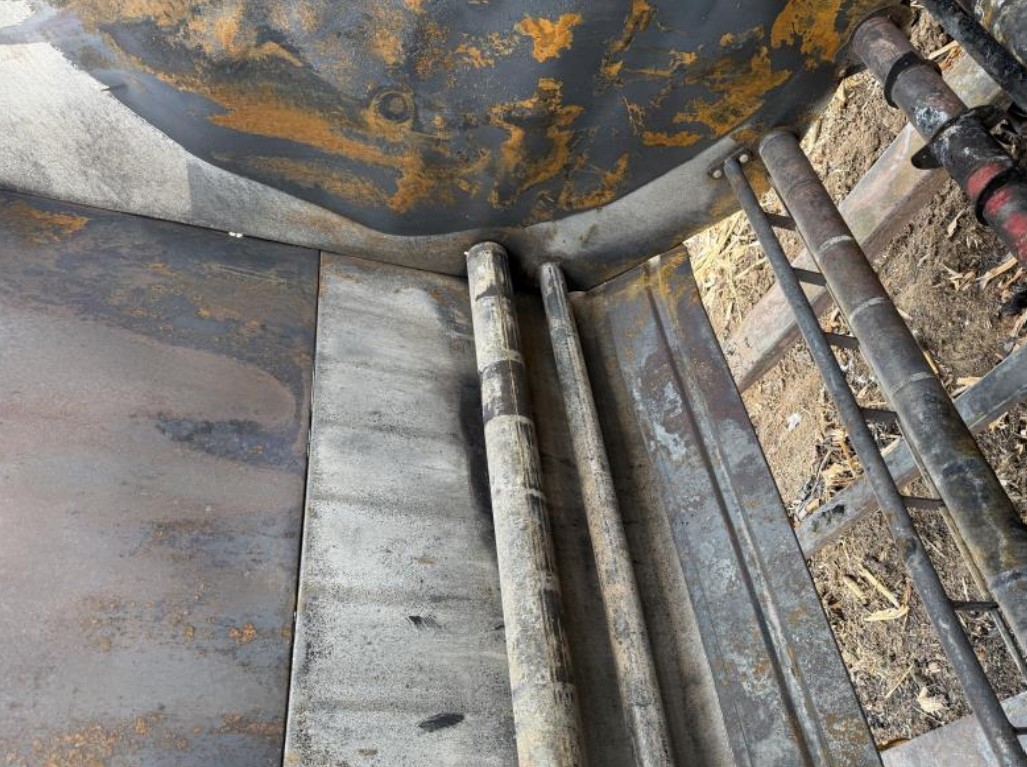 2016 New Holland 560 Baler - Image 8