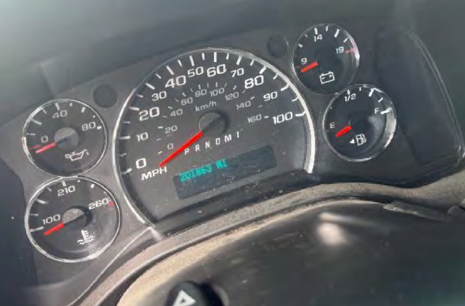 2017 Chevrolet Express G3500 - Image 4