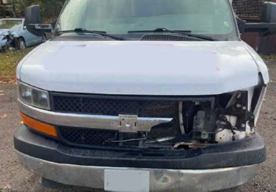 2017 Chevrolet Express G3500 - Image 7