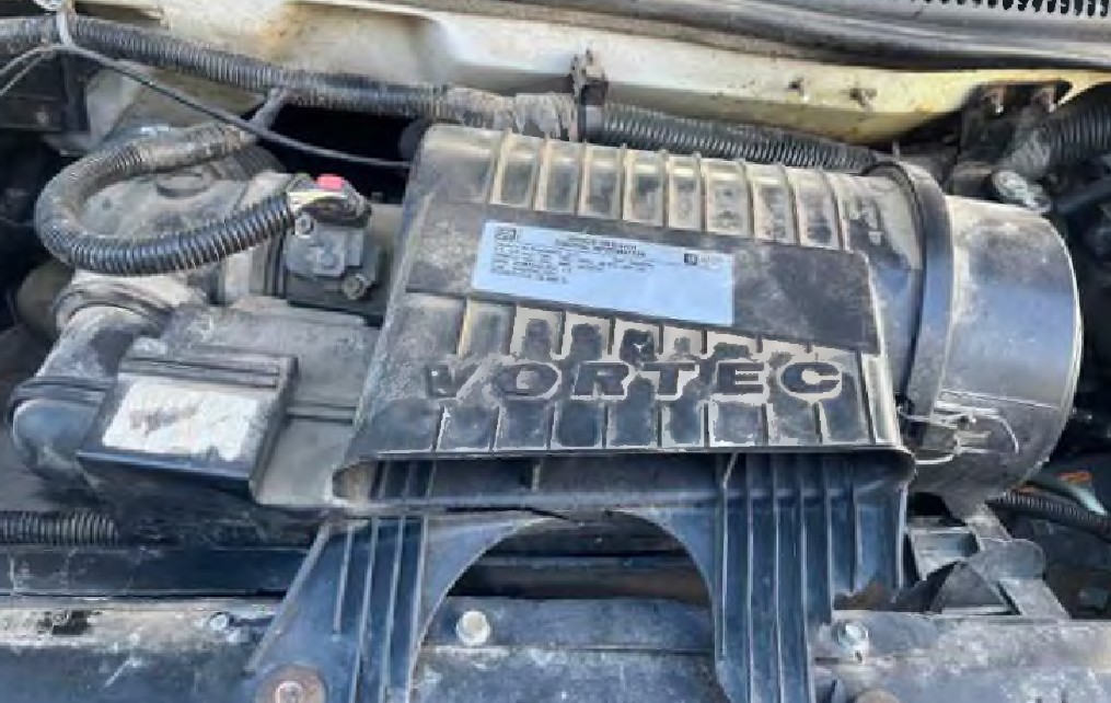 2017 Chevrolet Express G3500 - Image 9