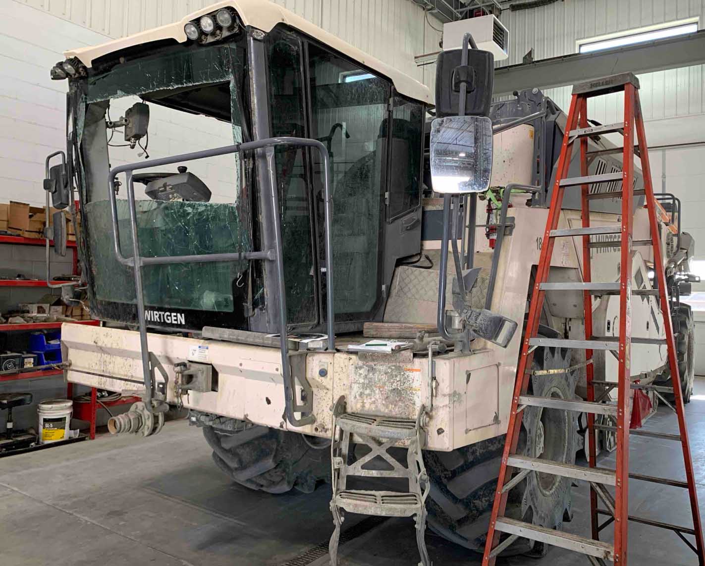 2017 Wirtgen WR 250i Cold Recycler - Image 4