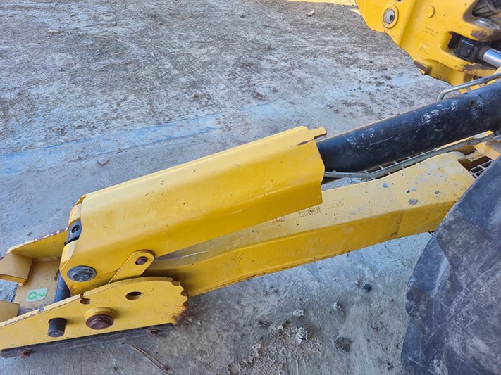 2018 Caterpillar 420F2 Backhoe - Image 29