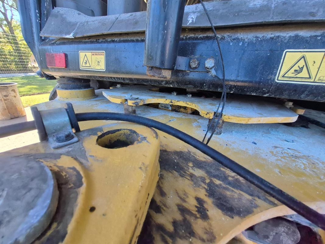 2018 Caterpillar 420F2 Backhoe - Image 31