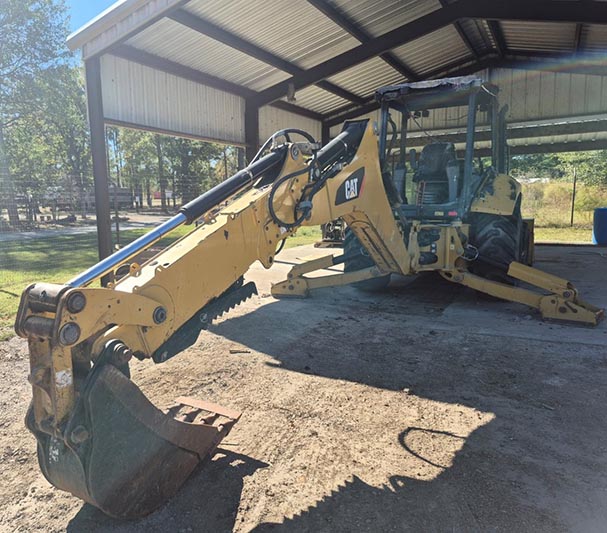 2018 Caterpillar 420F2 Backhoe - Image 6