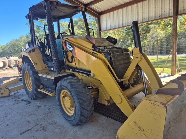 2018 Caterpillar 420F2 Backhoe - Image 9