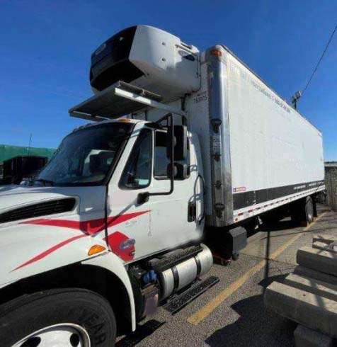2018 International 4300 Reefer Box Truck - Image 2