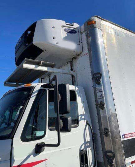 2018 International 4300 Reefer Box Truck - Image 3