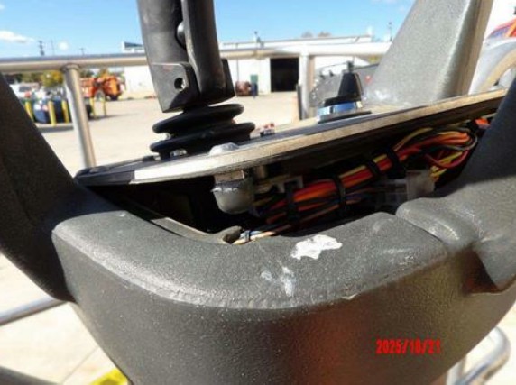 2020 JLG T350J Towable Boom Lift - Image 7