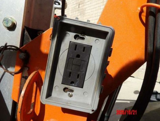 2020 JLG T350J Towable Boom Lift - Image 6