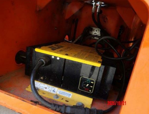 2020 JLG T350J Towable Boom Lift - Image 9