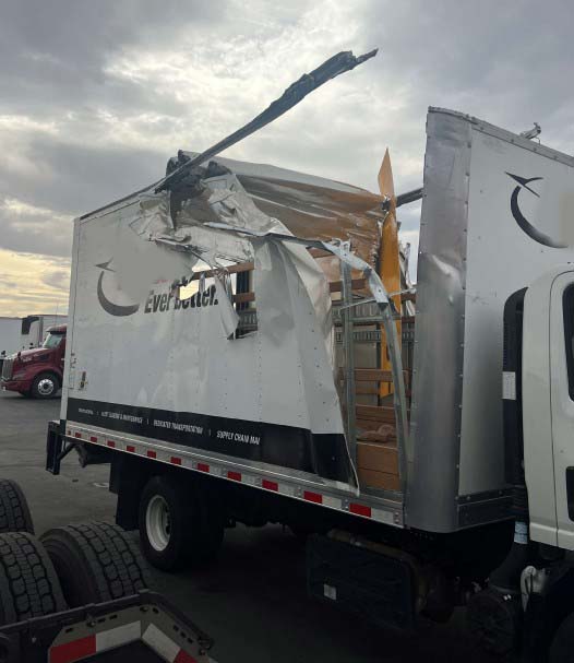 2021 Chevrolet 4500 Box Truck - Image 5