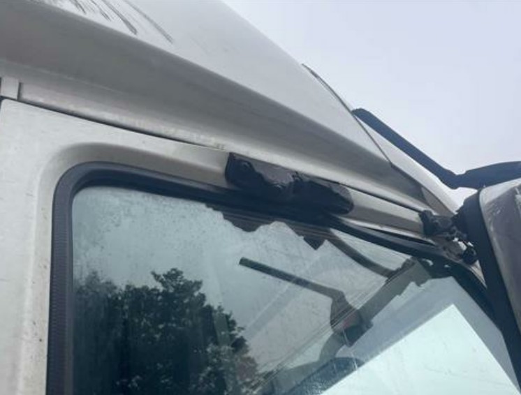 2021 Volvo VNL 860 - Image 19