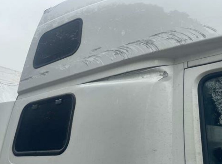 2021 Volvo VNL 860 - Image 26